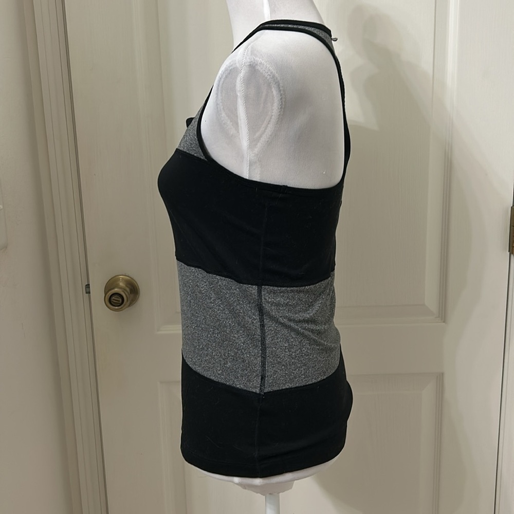 Nike Dri-Fit Women’s Tank Black Gray Racerback Running Sz S - Picture 3 of 11